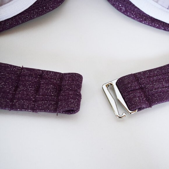 "5/$35" Cupshe Atlantis Plum V-Neck Bikini Top Size L - Picture 8 of 12